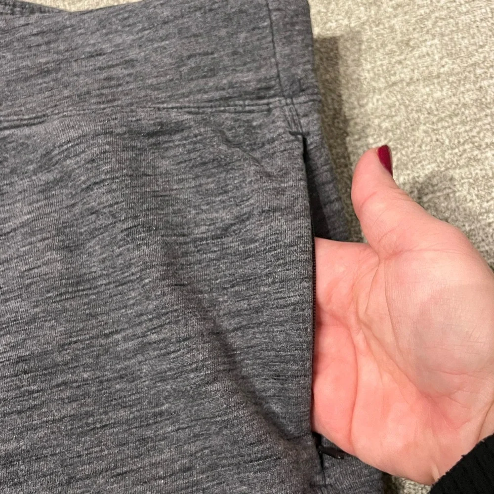 Lululemon Free To Roam Heathered Corral Dark Grey 30